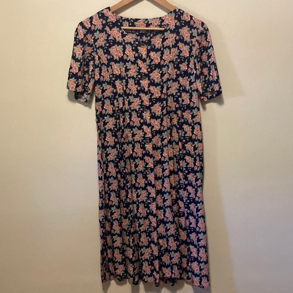 Must Bundle / Vintage Floral Dress
